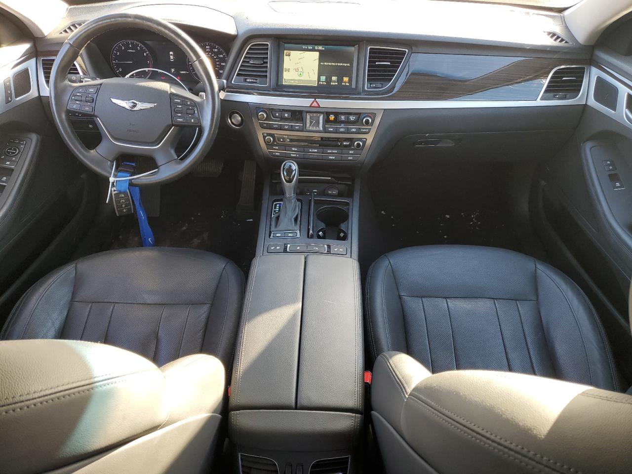 2017 Genesis G80 - Image 8