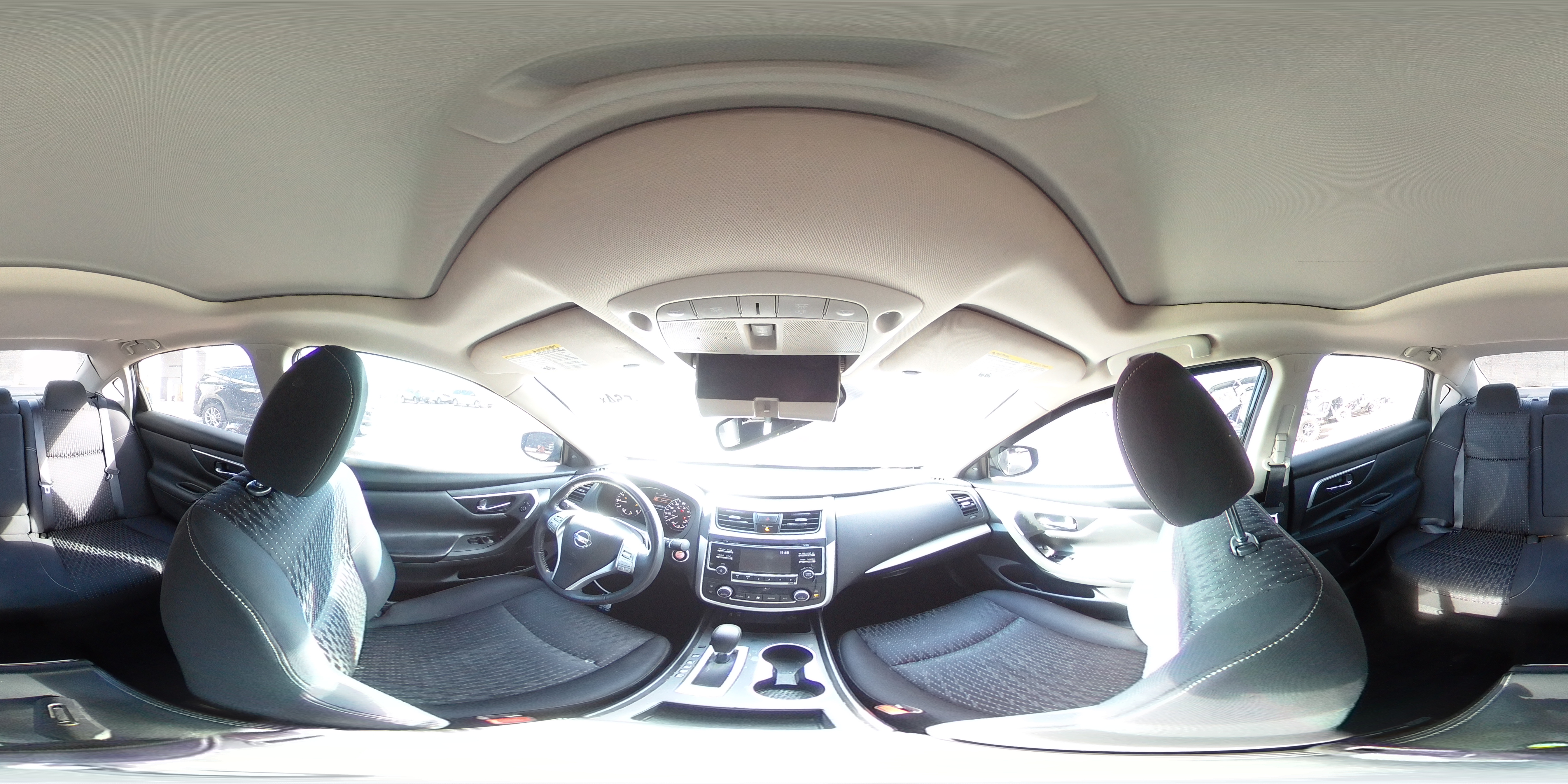 2016 Nissan Altima - Image 14