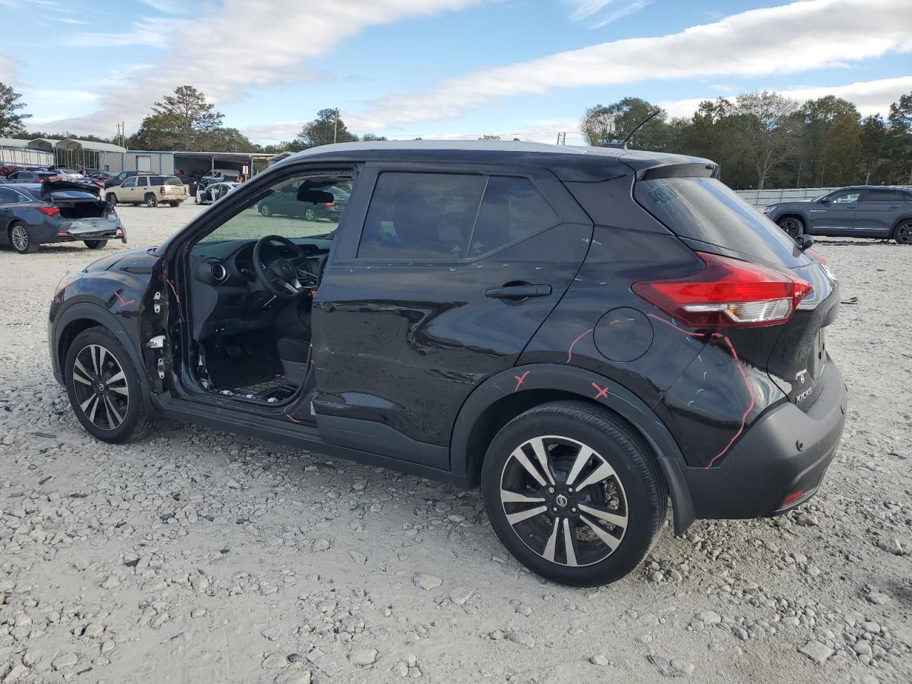 2020 Nissan Kicks - Image 2