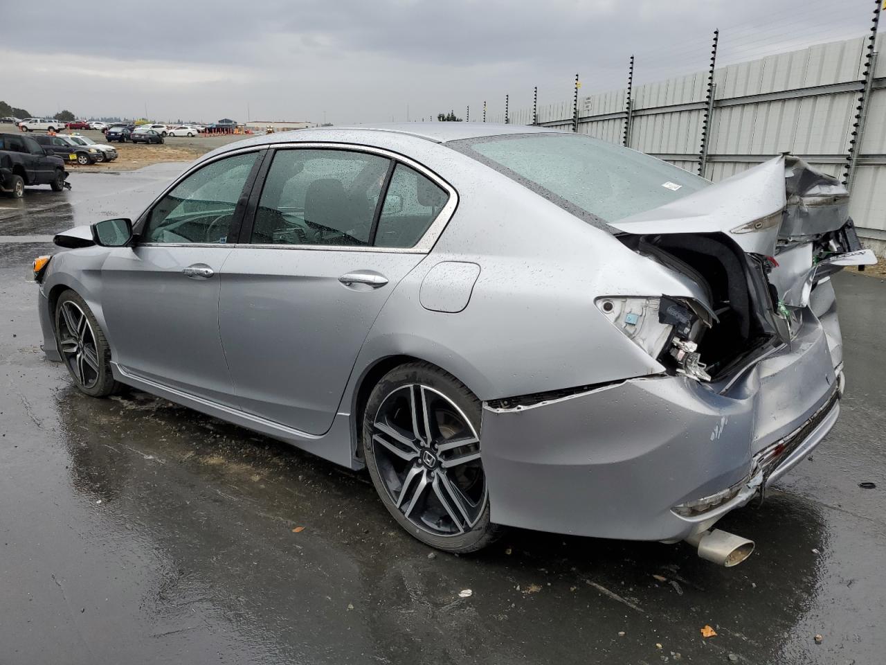 2016 Honda Accord - Image 2