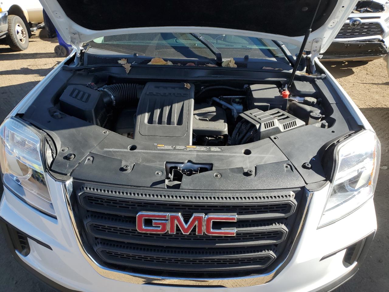 2016 GMC Terrain - Image 12