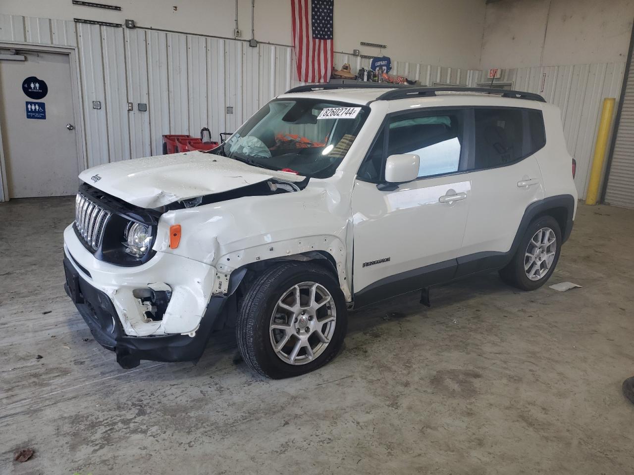 VIN ZACNJABB1LPL27672 2020 JEEP RENEGADE no.1