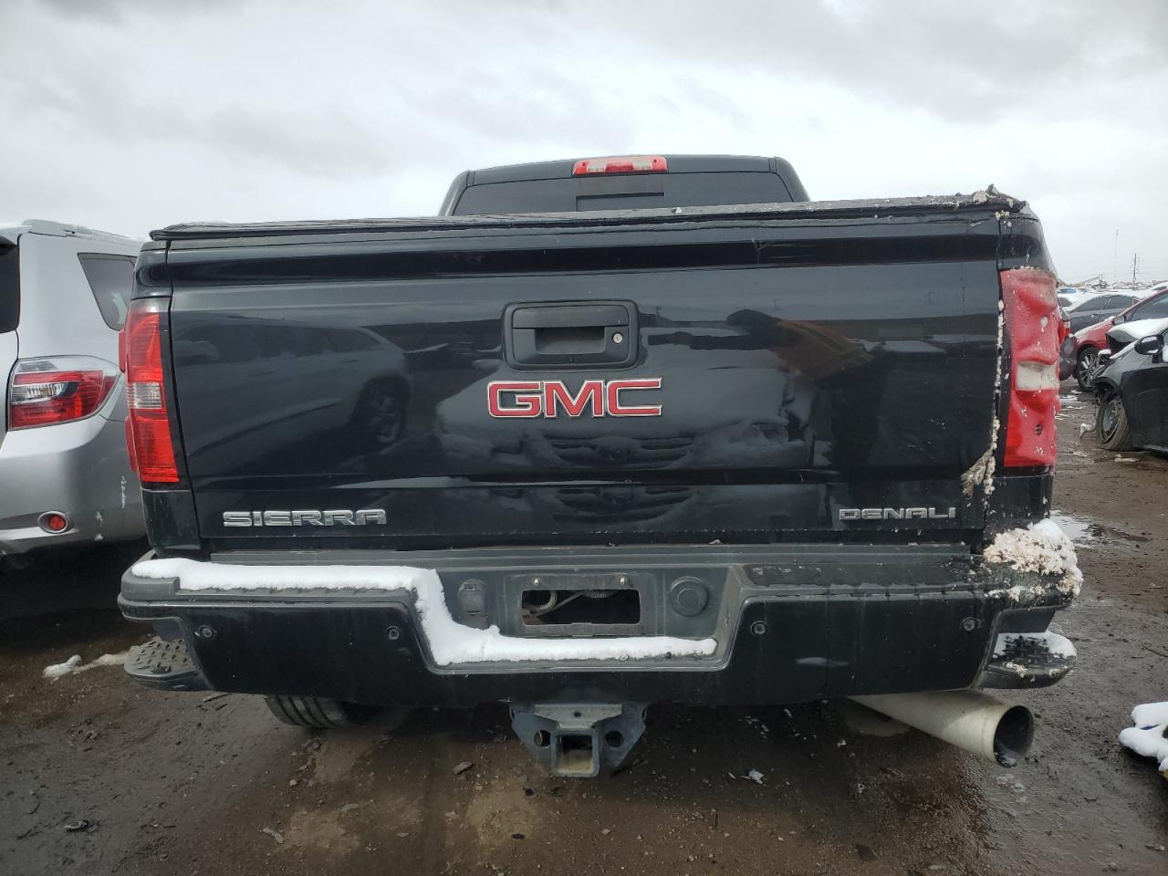 2016 GMC Sierra K2500 Denali VIN: 1GT12UE80GF124927 Lot: 79462574