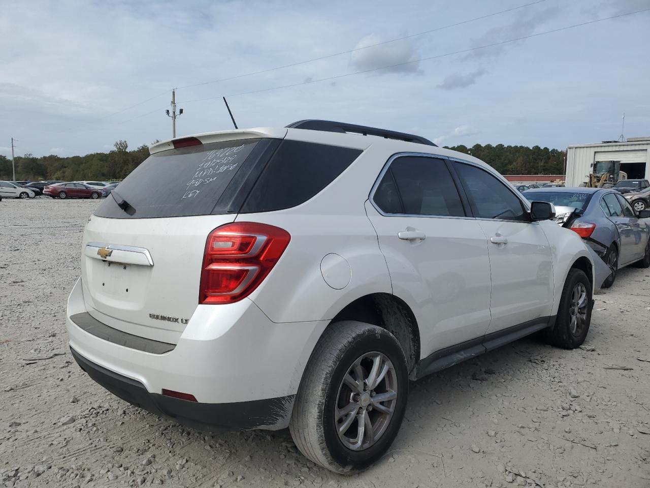 2016 Chevrolet Equinox - Image 3