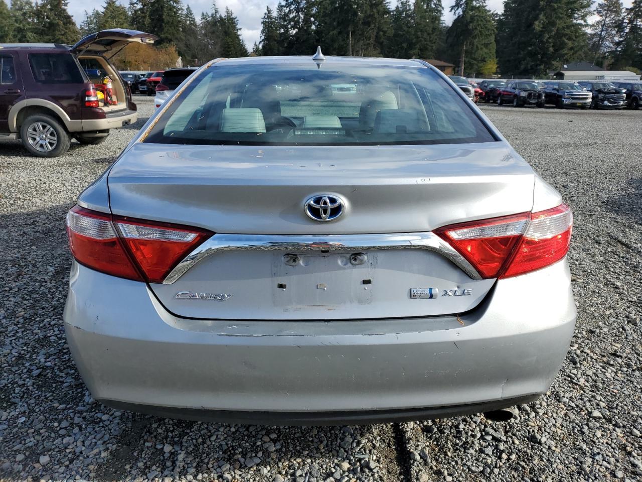 2015 Toyota Camry - Image 6