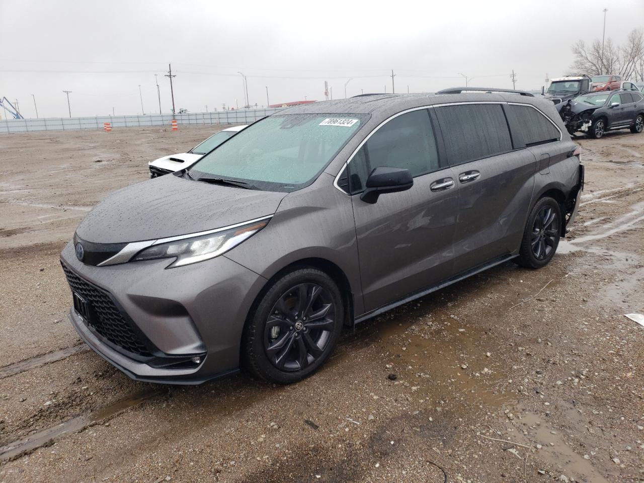 2022 Toyota Sienna - Image 1