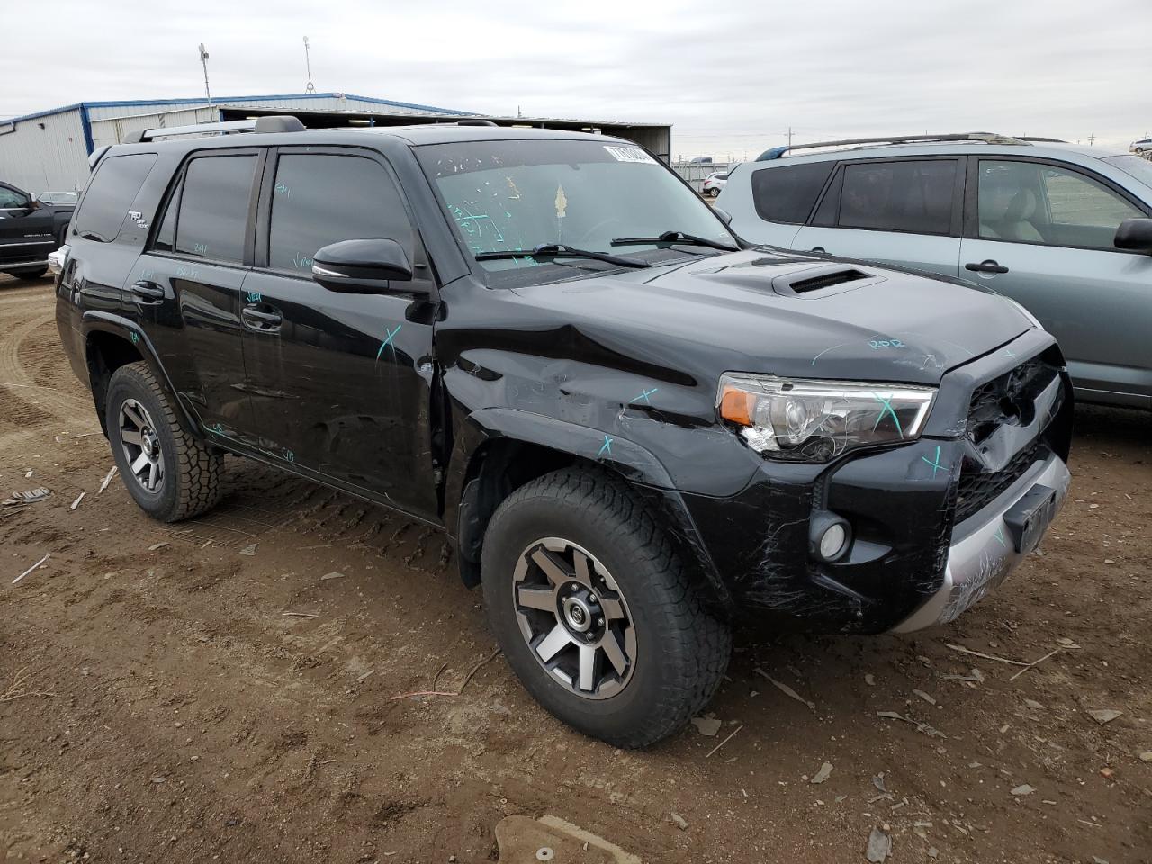 VIN JTEBU5JR6J5589787 2018 TOYOTA 4RUNNER no.4