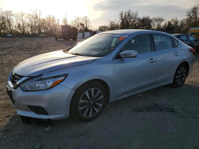 2017 Nissan Altima 2.5 продається в Baltimore, MD - Rear End