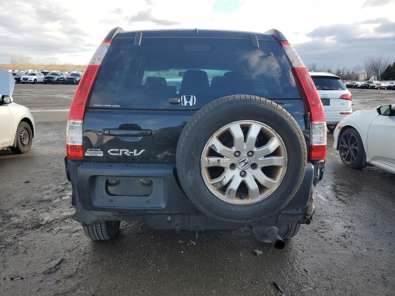 2004 Honda CR-V - Image 6