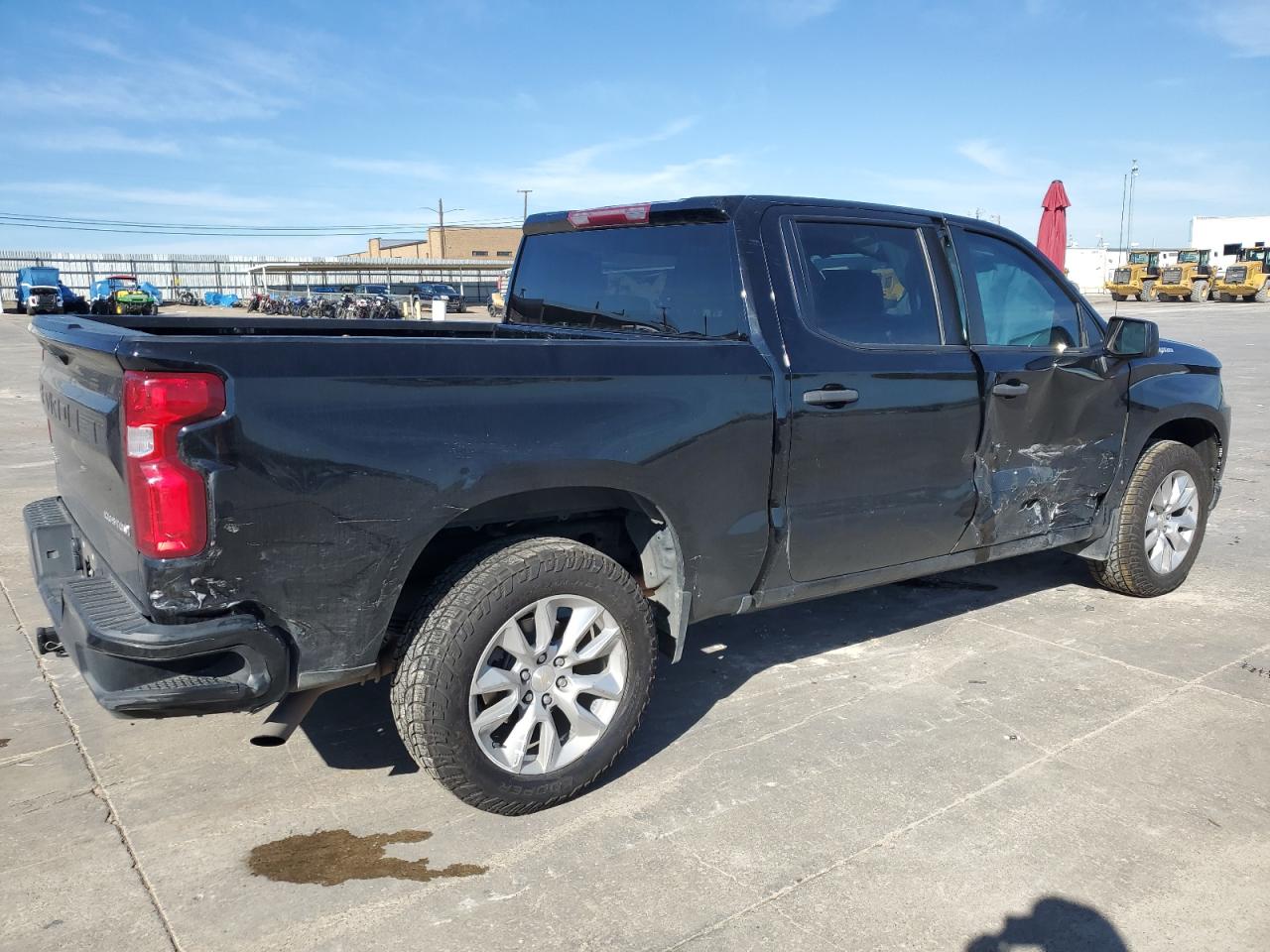2022 Chevrolet Silverado - Image 3