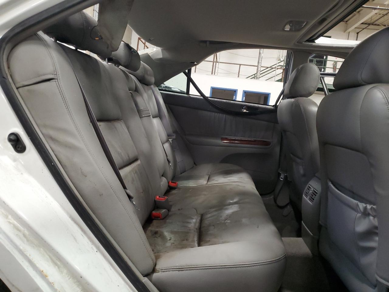 2006 Toyota Camry - Image 11