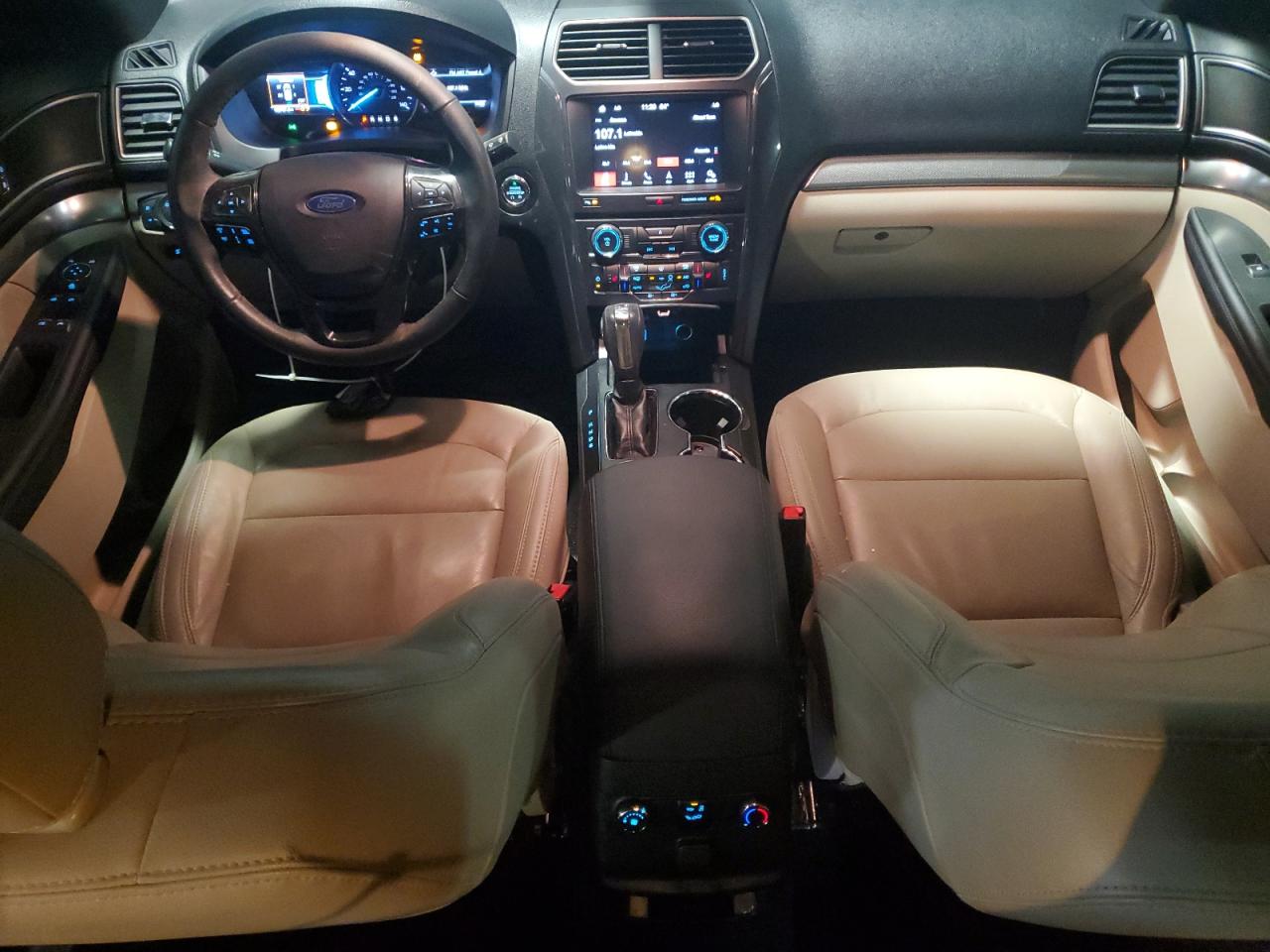 2018 Ford Explorer - Image 8