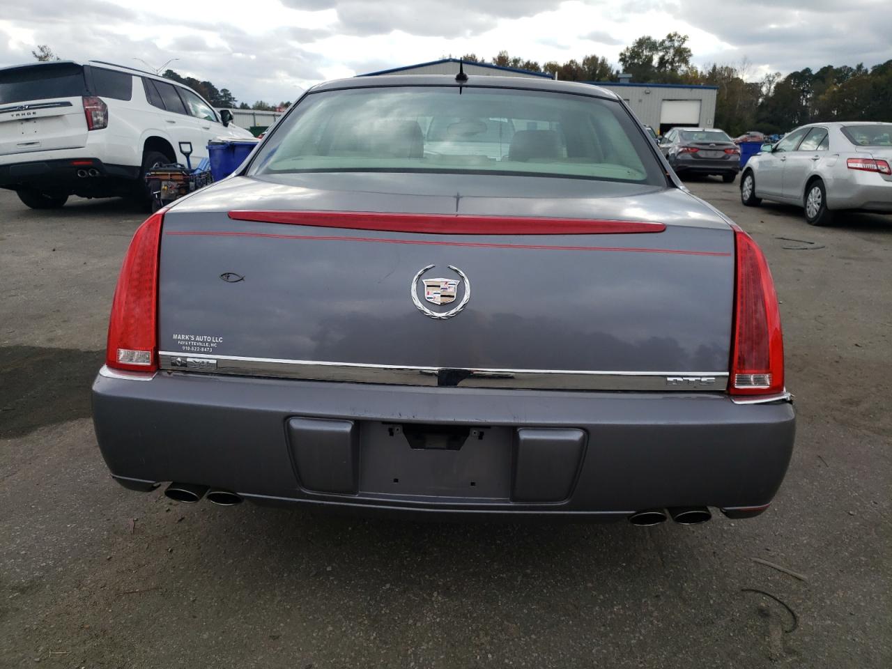 2007 Cadillac DTS - Image 6