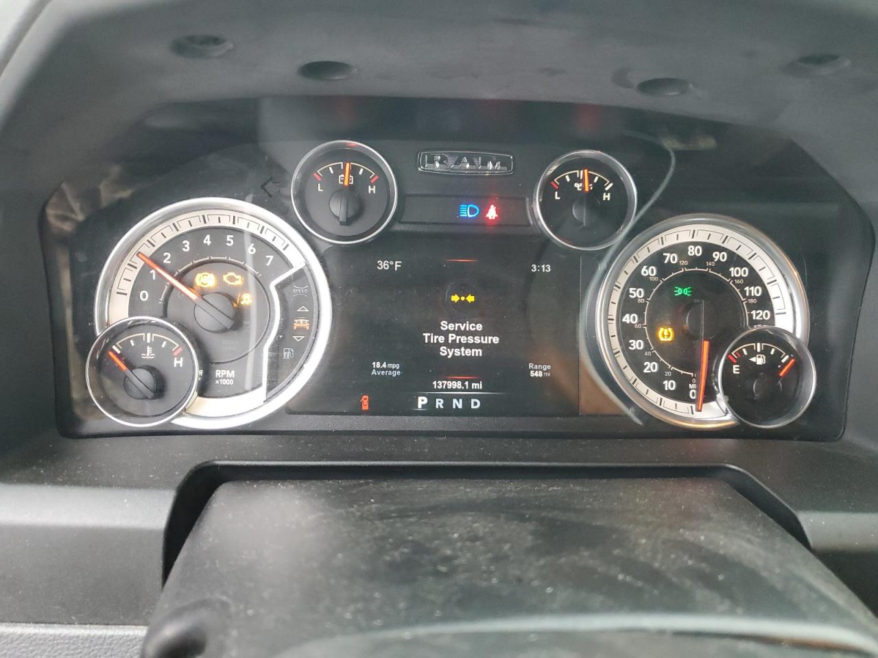 2015 RAM 1500 - Image 9