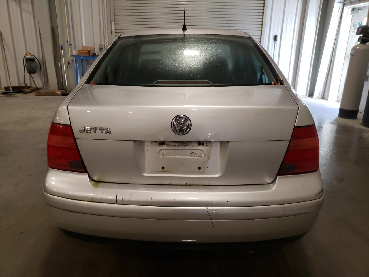 2000 Volkswagen Jetta Gls VIN: 3VWSA29M9YM135703 Lot: 79833254