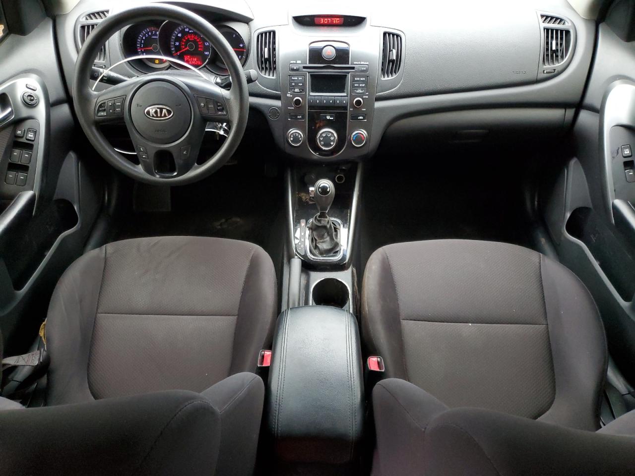 2013 Kia Forte - Image 8