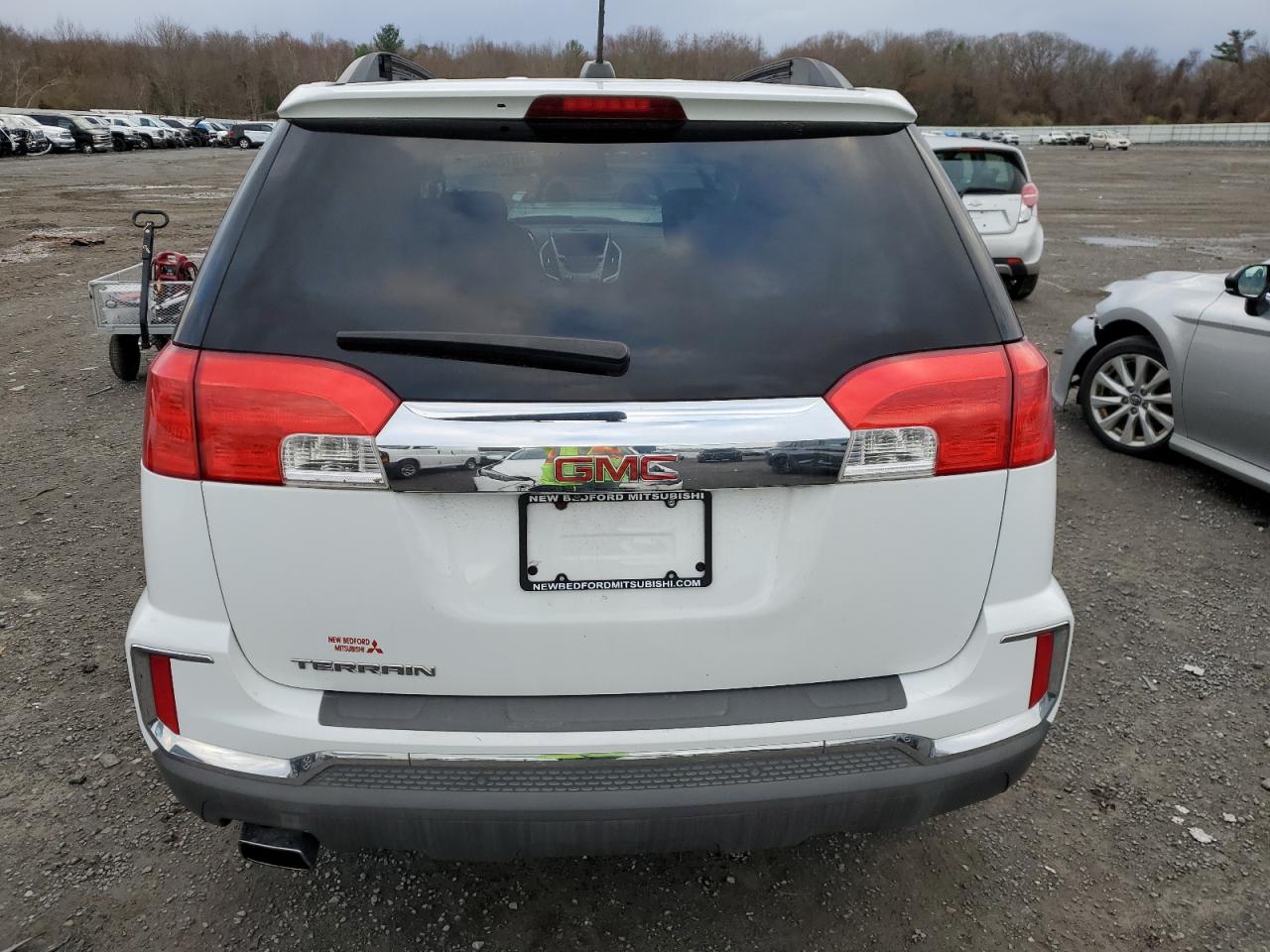 2016 GMC Terrain - Image 6
