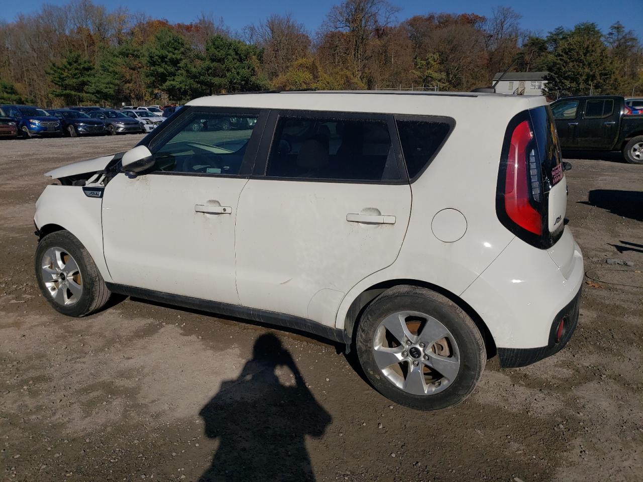 VIN KNDJN2A27K7015526 2019 KIA SOUL no.2