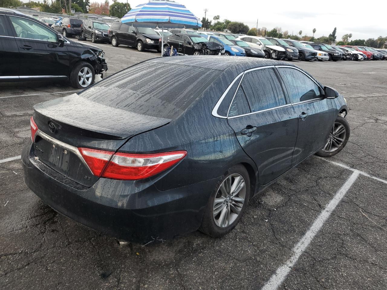 2016 Toyota Camry - Image 3