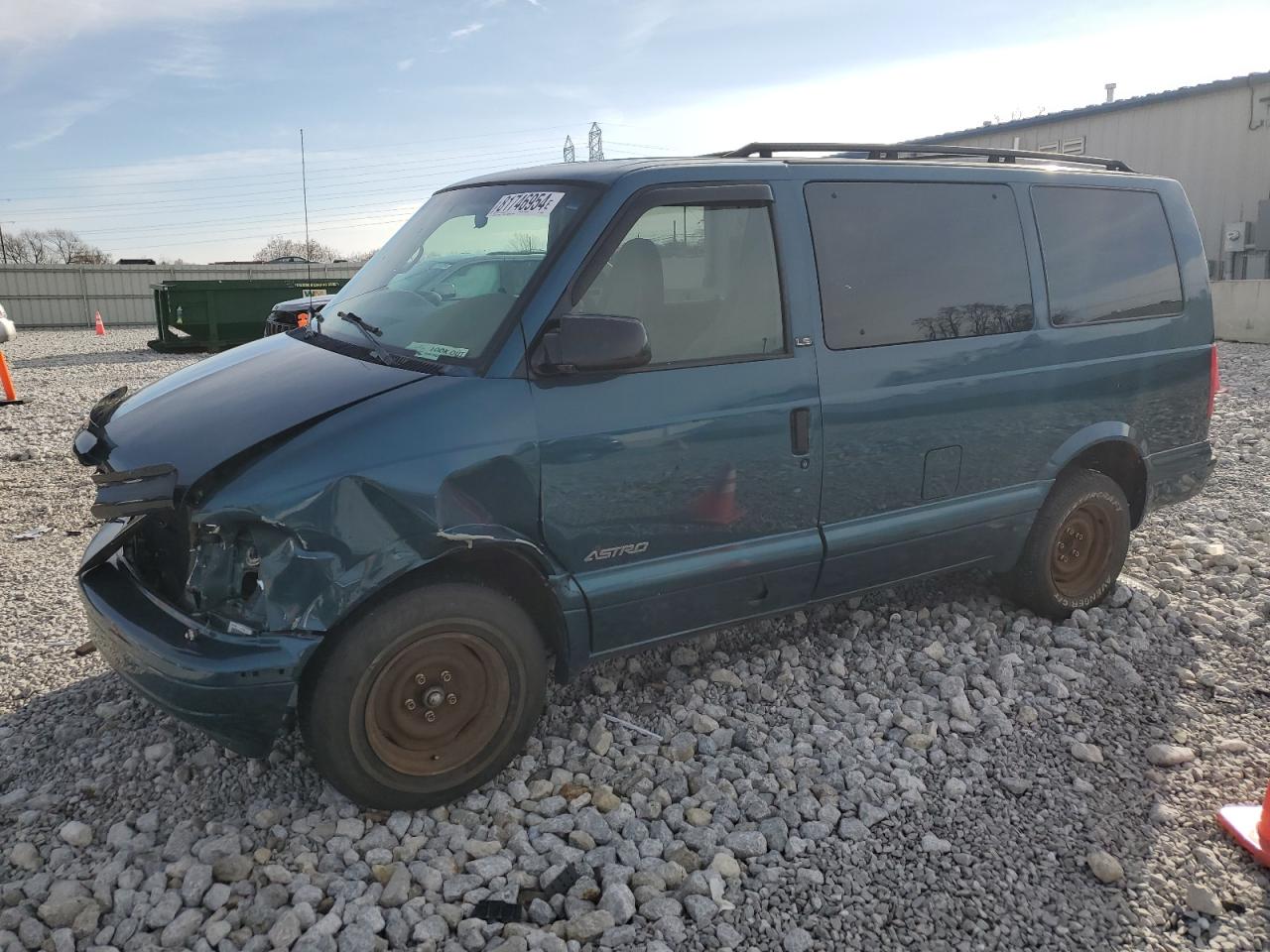 2002 Chevrolet Astro - Image 1