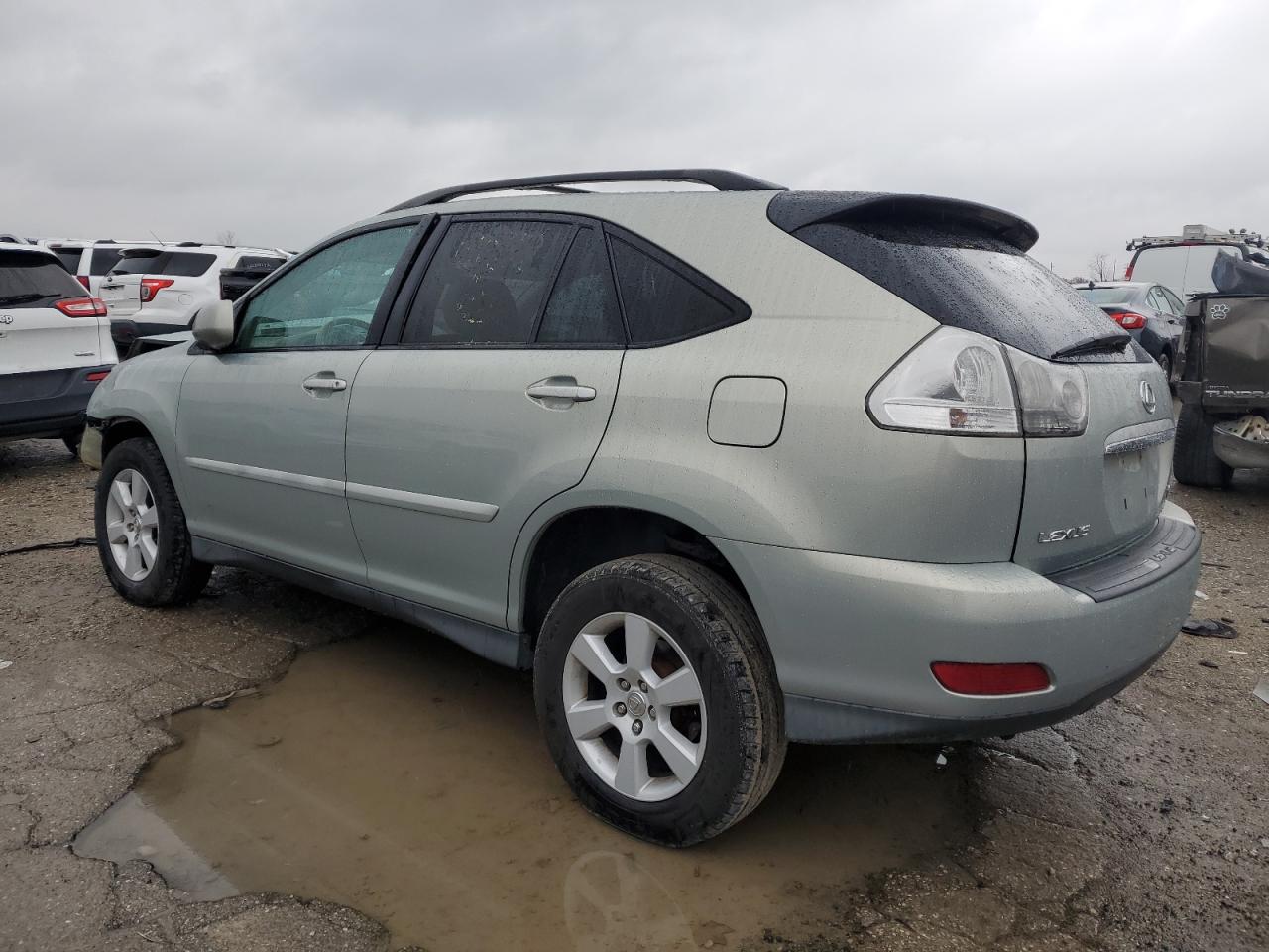 2004 Lexus RX - Image 2