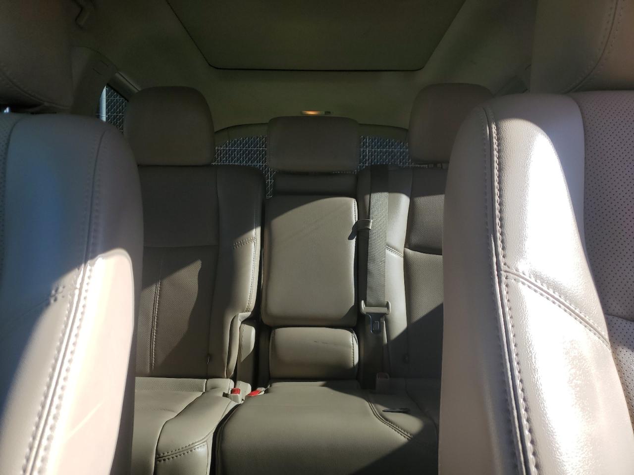 2015 Nissan Pathfinder - Image 10