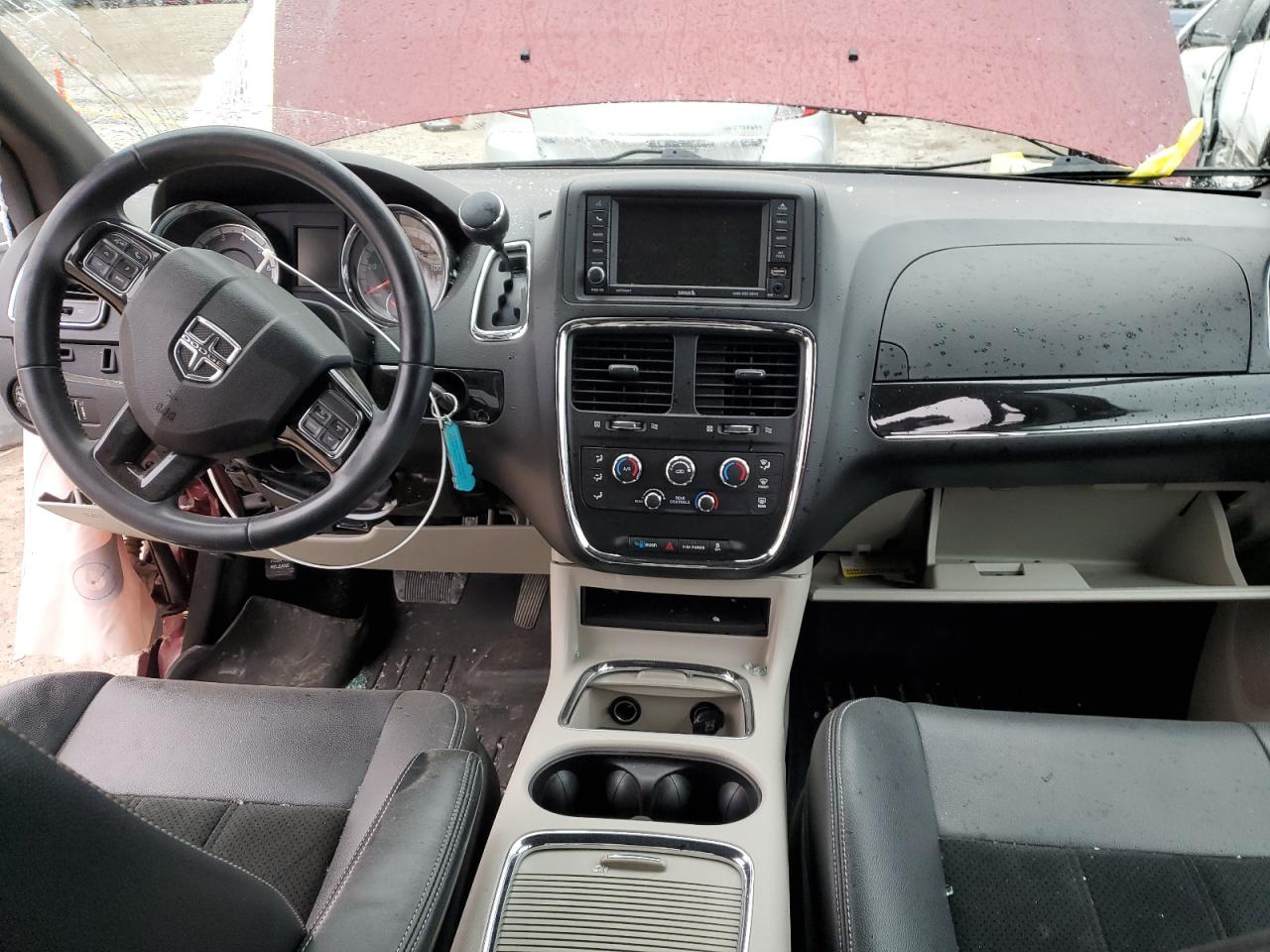 2017 Dodge Caravan - Image 8