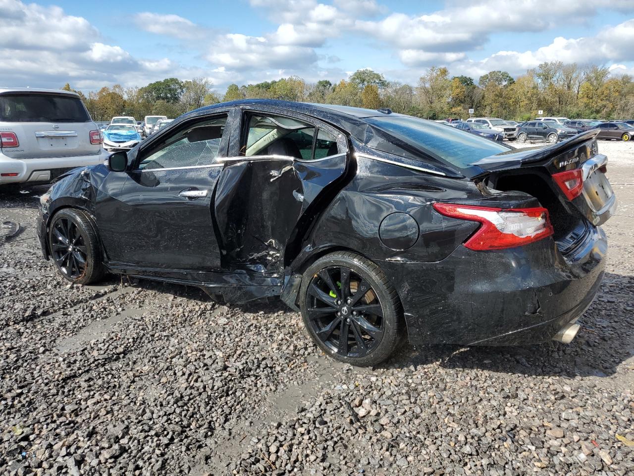2017 Nissan Maxima - Image 2