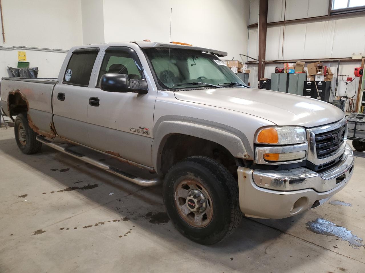2005 GMC Sierra - Image 4