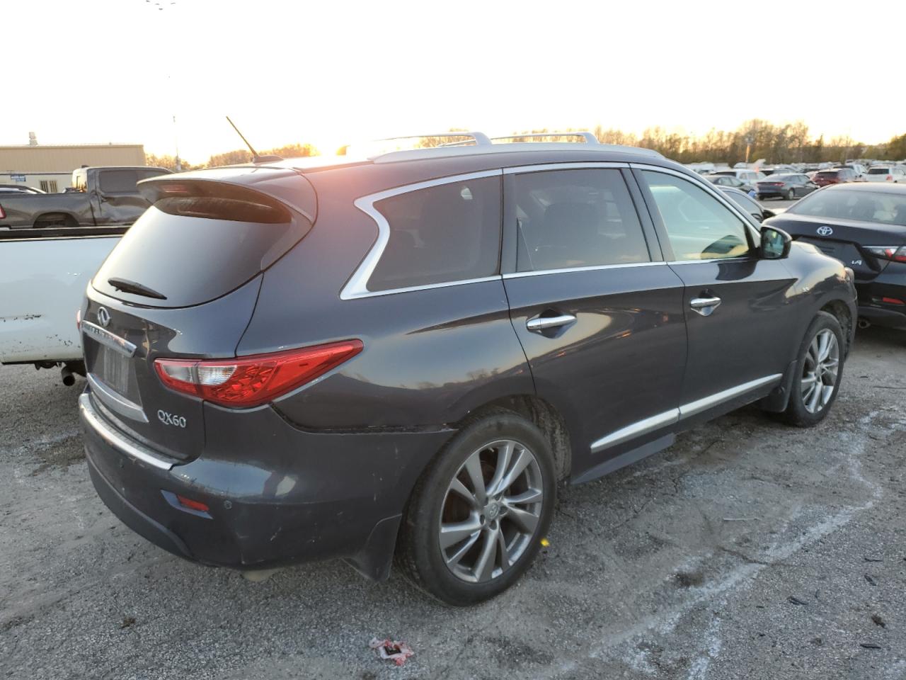 2014 Infiniti QX60 - Image 3