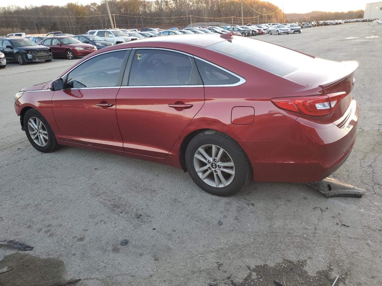 2015 Hyundai Sonata - Image 2