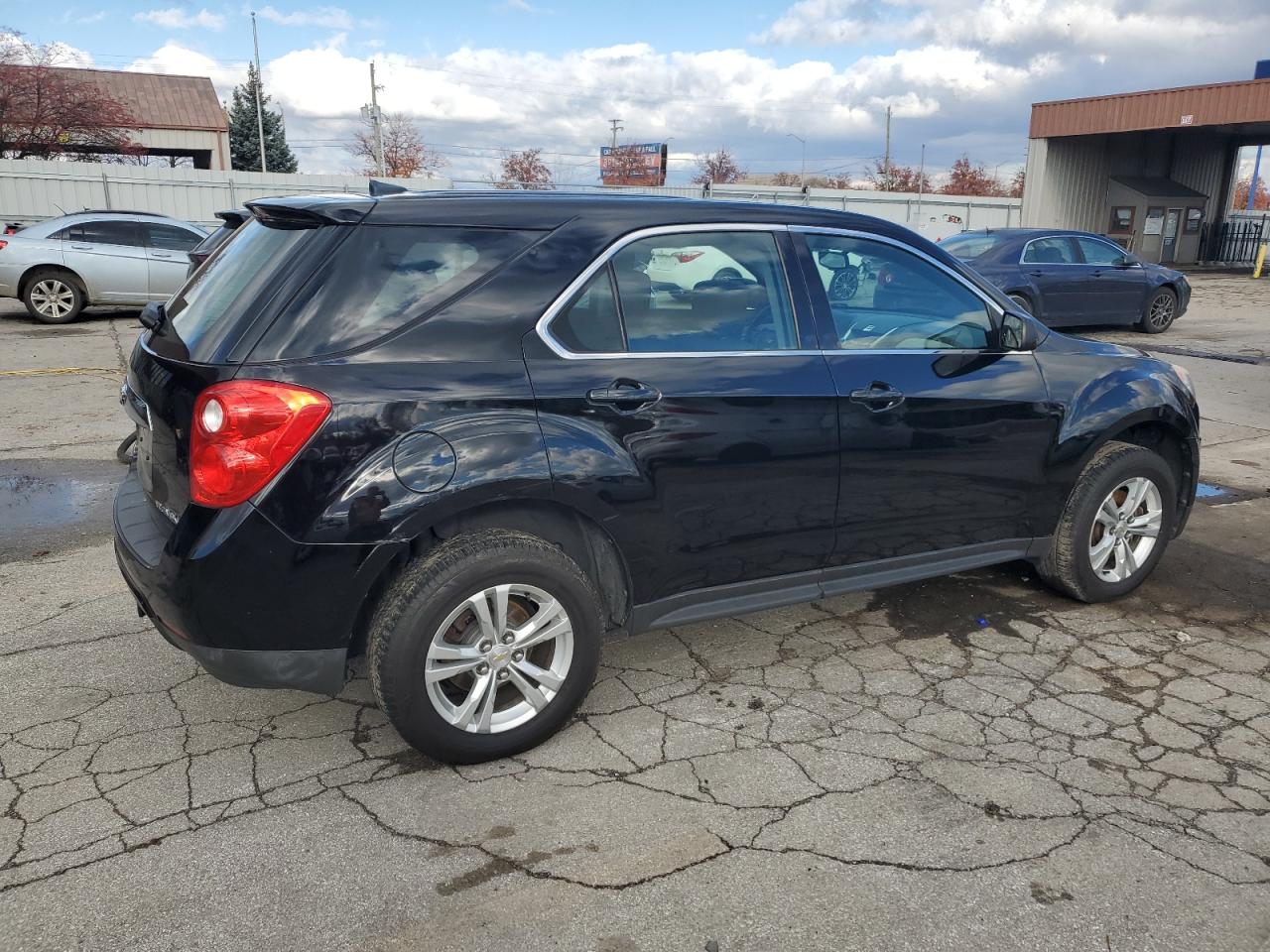 2010 Chevrolet Equinox - Image 3