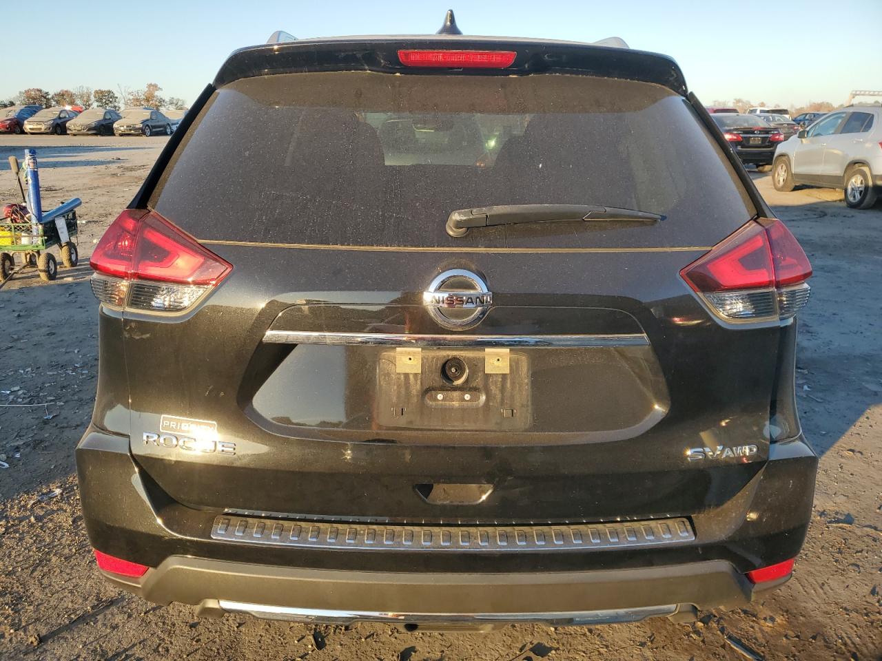 2018 Nissan Rogue S VIN: KNMAT2MV2JP608785 Lot: 79555614