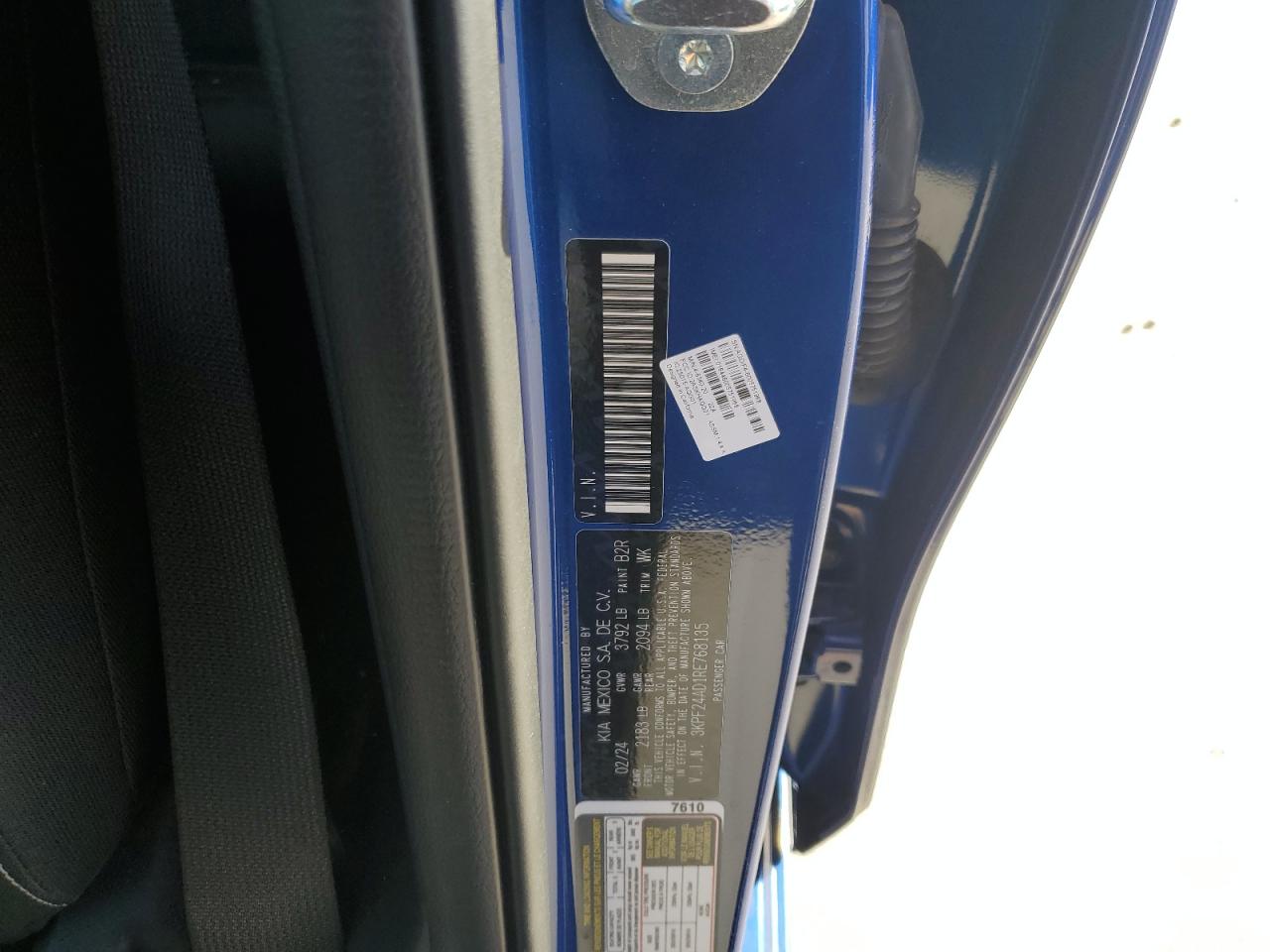2024 Kia Forte - Image 12