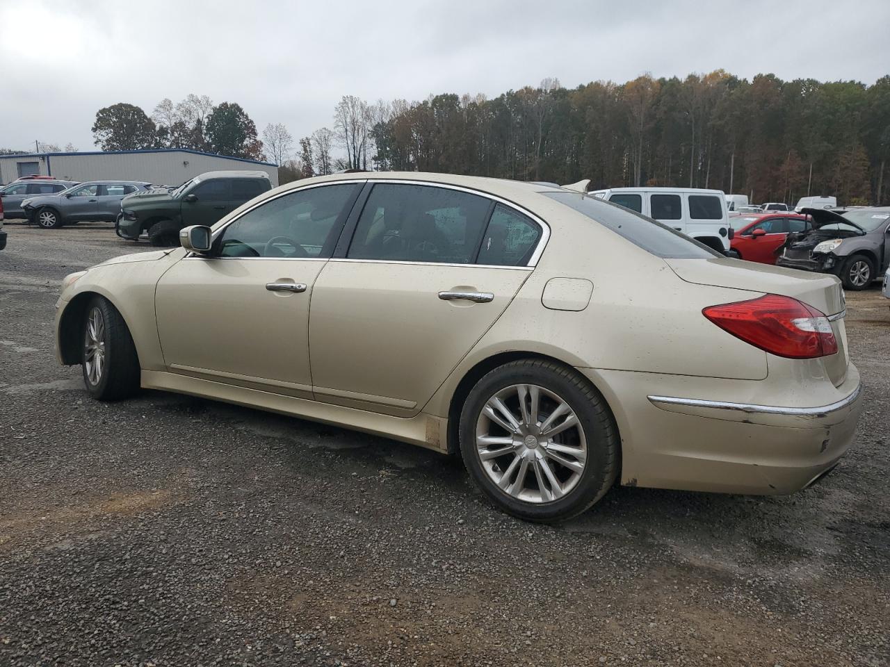 2012 Hyundai Genesis - Image 2