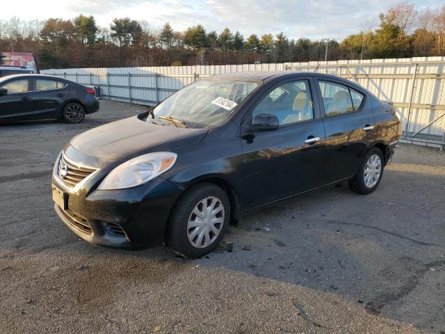 Sedans NISSAN VERSA 2013 Czarny