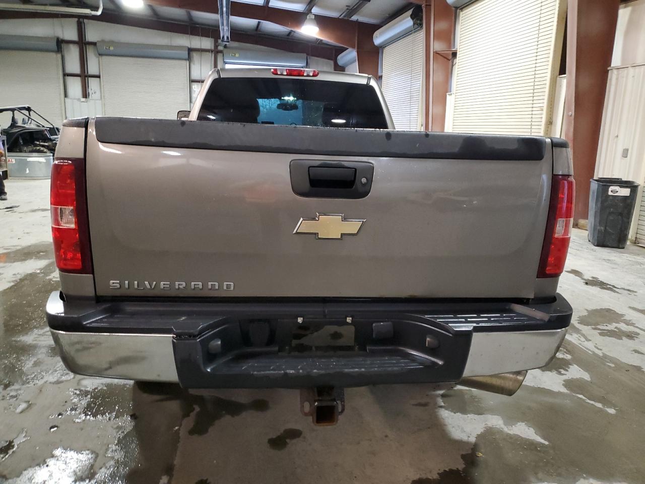 2009 Chevrolet Silverado - Image 6
