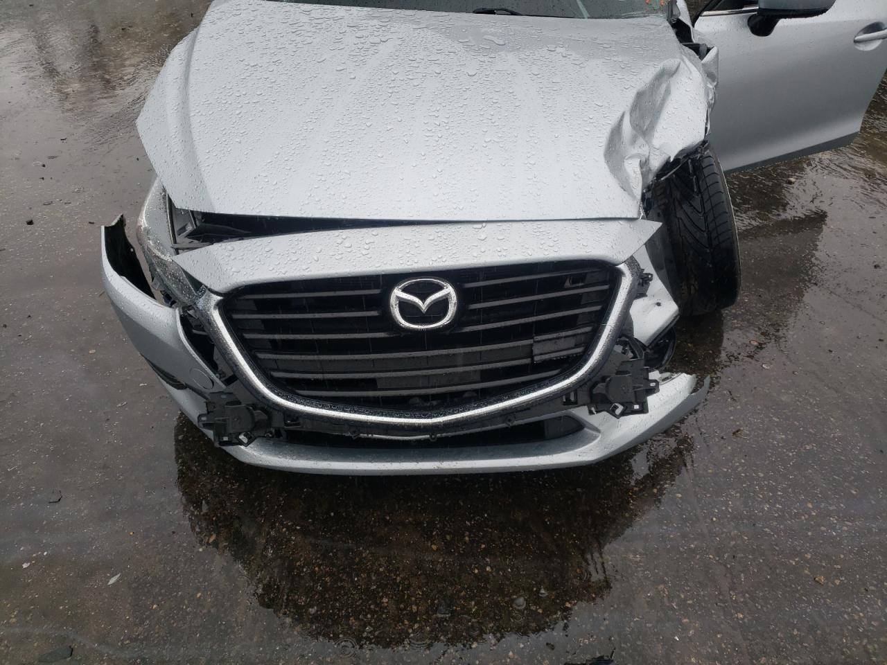 2018 Mazda 3 - Image 12