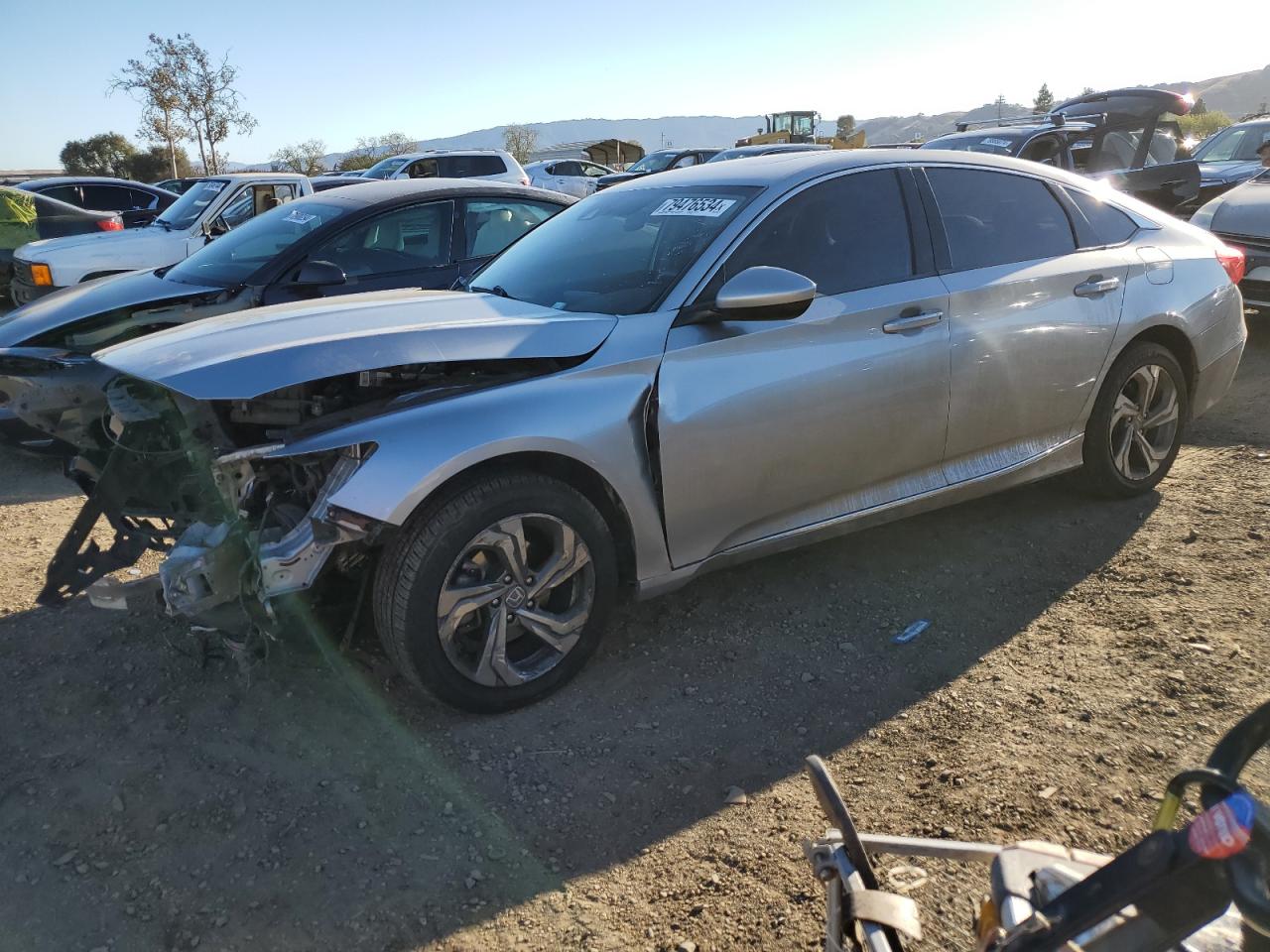 VIN 1HGCV1F4XJA111909 2018 HONDA ACCORD no.1