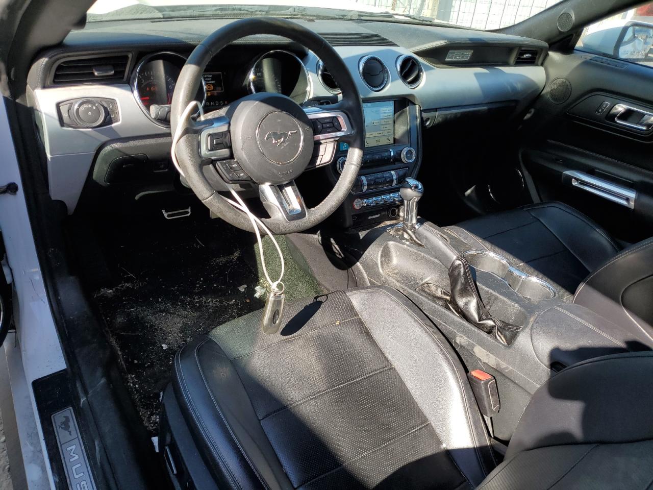 2016 Ford Mustang - Image 8