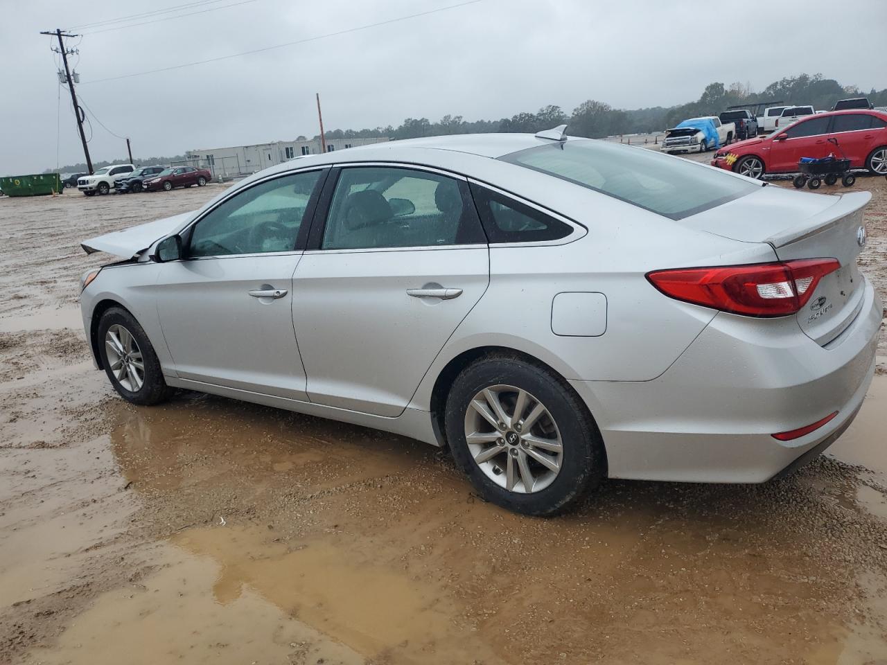 2016 Hyundai Sonata - Image 2