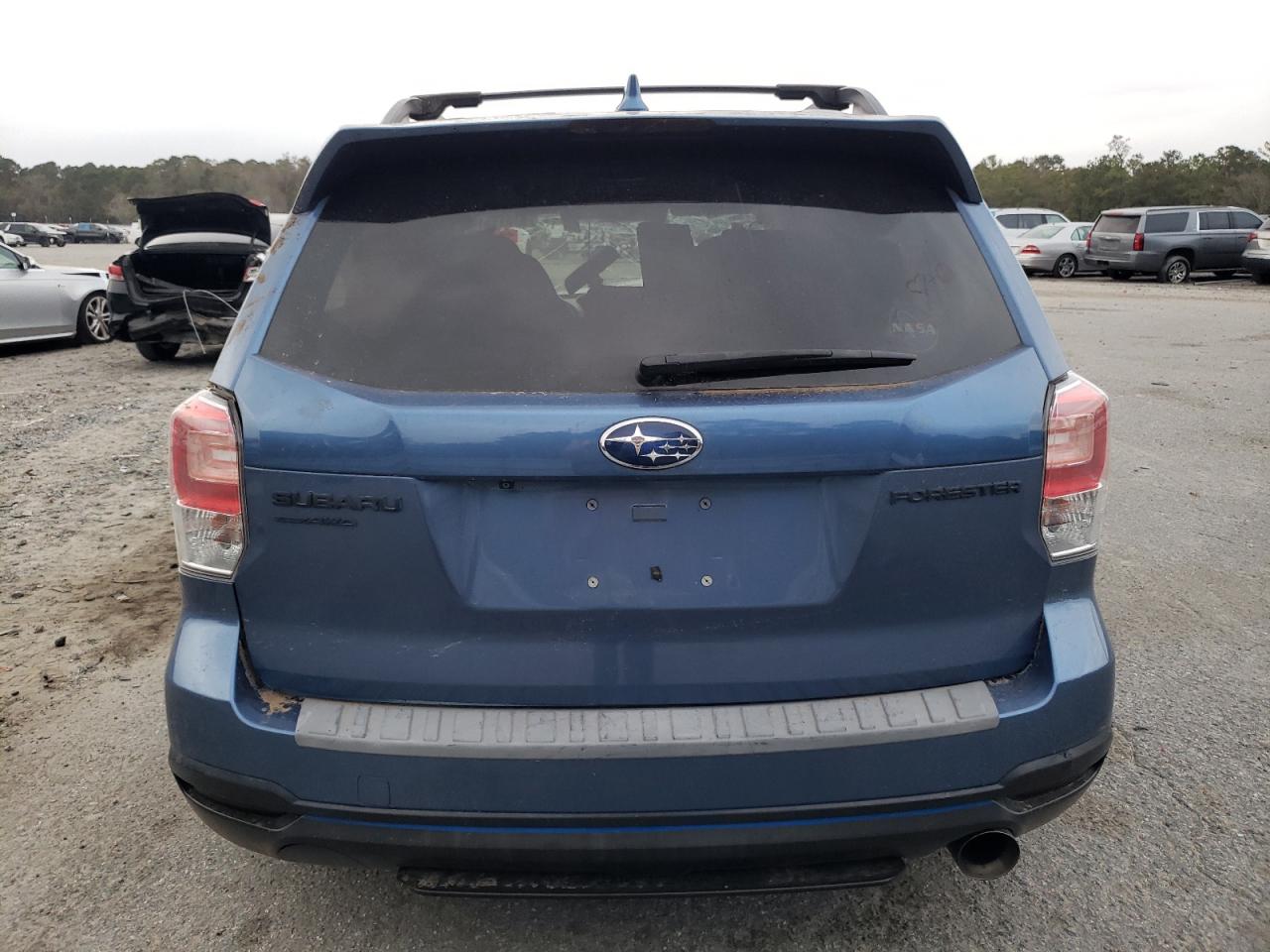 2017 Subaru Forester - Image 6