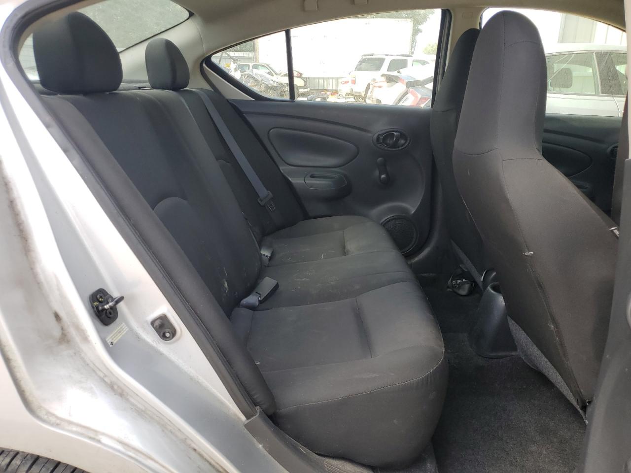 2017 Nissan Versa - Image 10