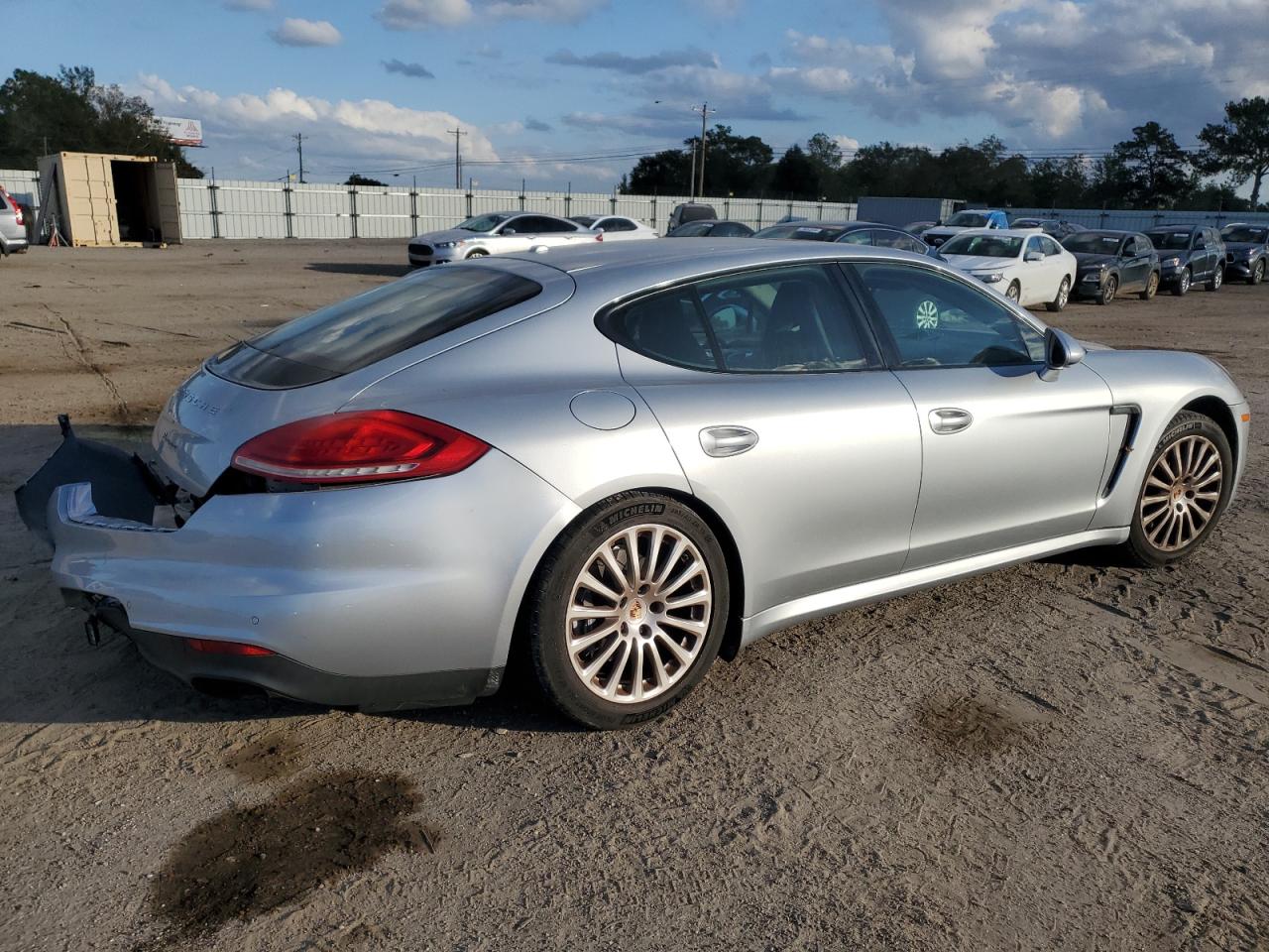 2014 Porsche Panamera - Image 3
