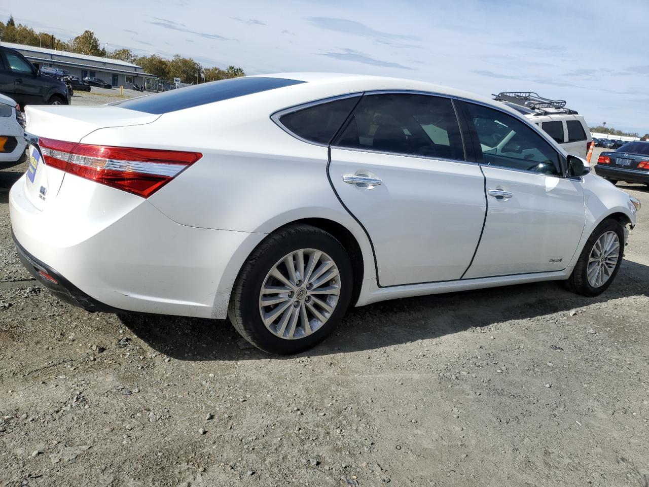 2013 Toyota Avalon - Image 3