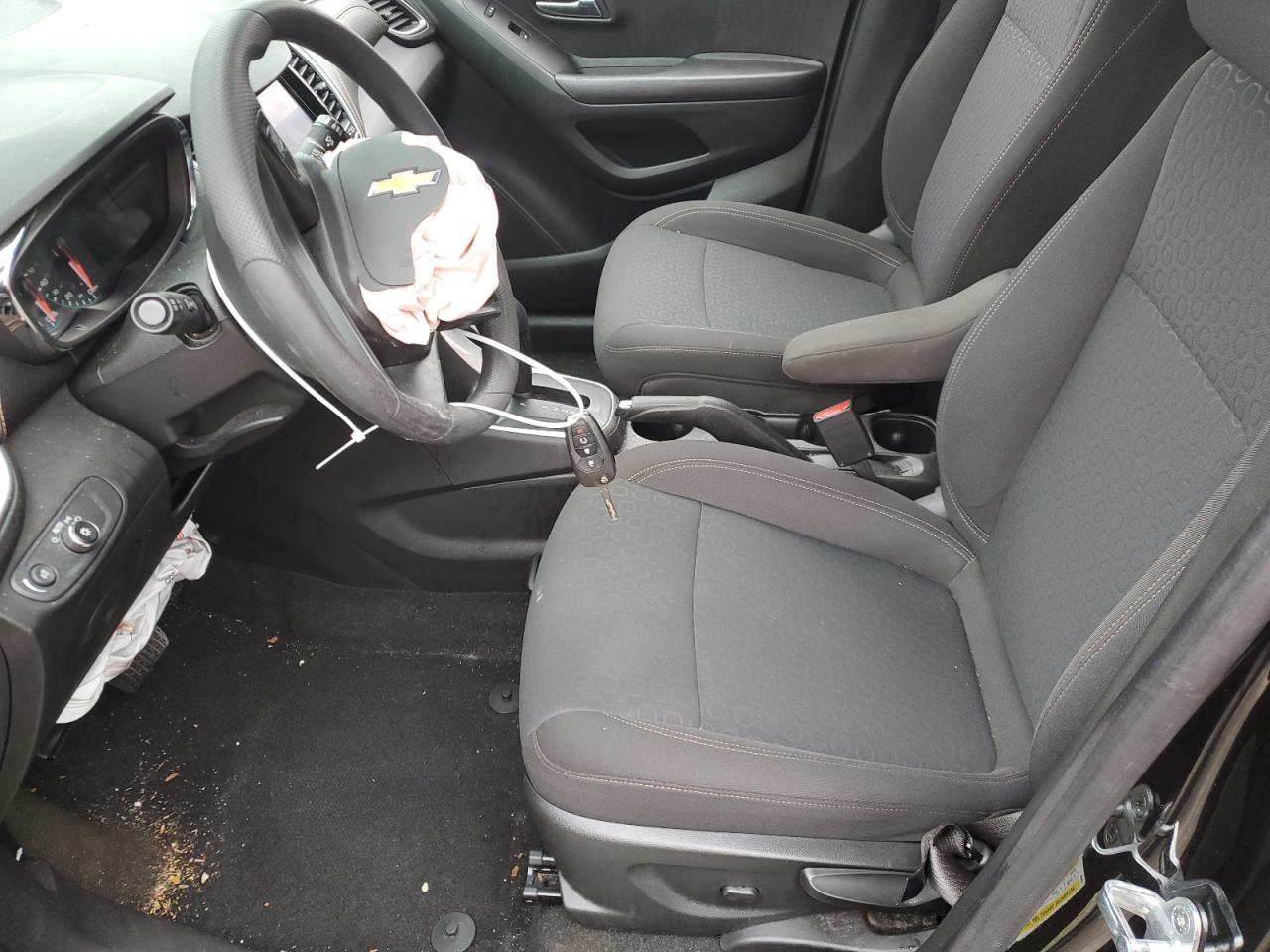 2022 Chevrolet Trax - Image 7