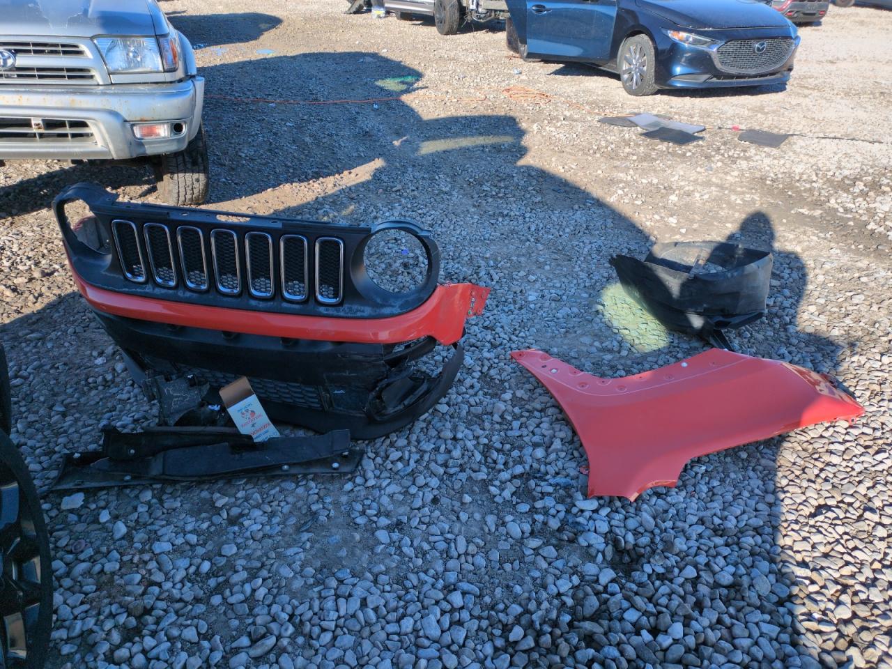 2018 Jeep Renegade - Image 12