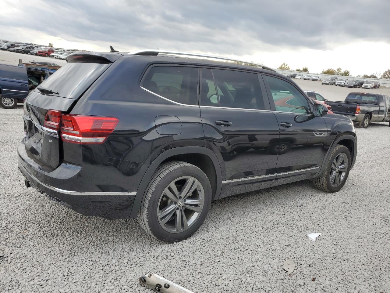 2019 Volkswagen Atlas - Image 3