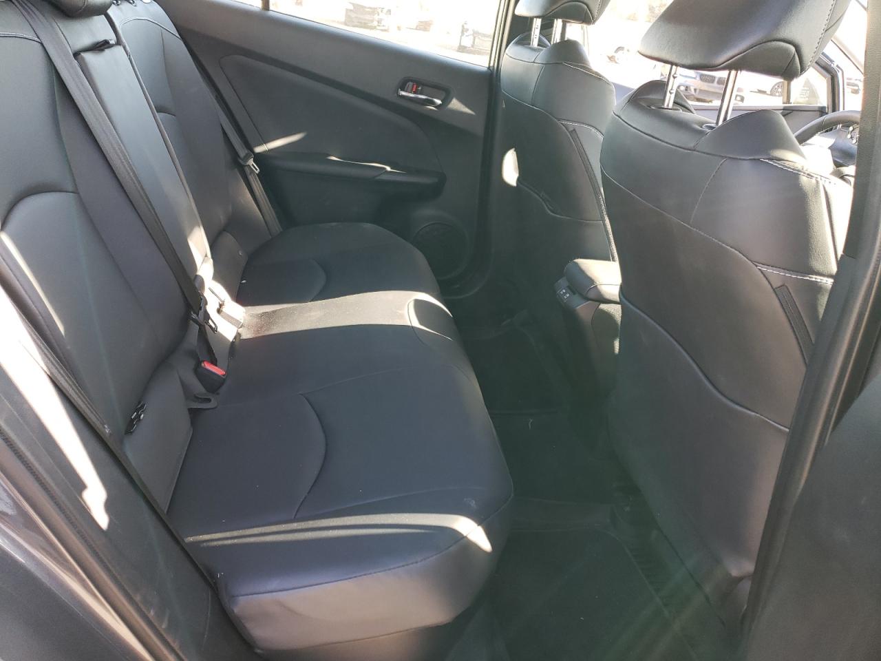 2022 Toyota Prius - Image 10