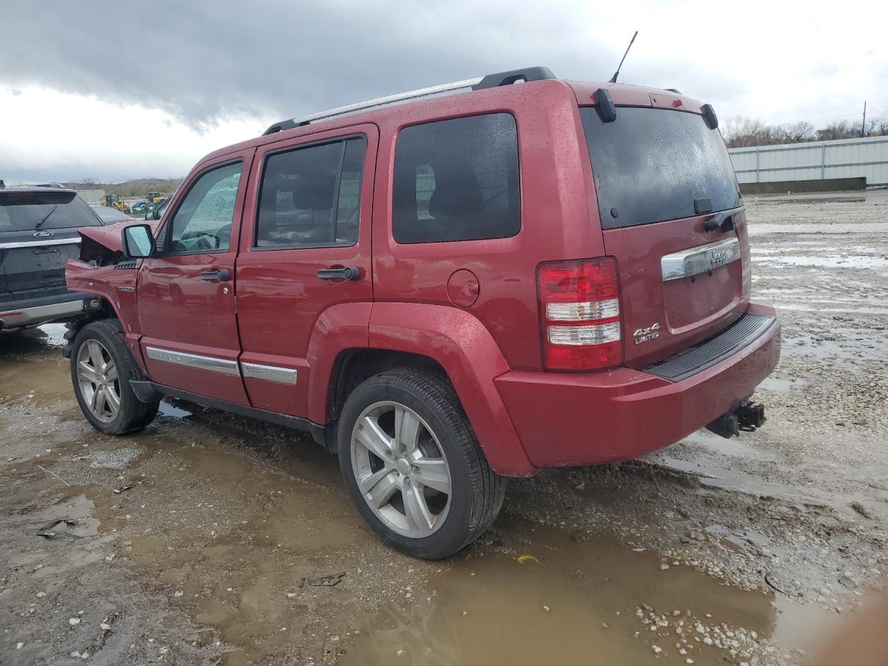2012 Jeep Liberty (North America) - Image 2